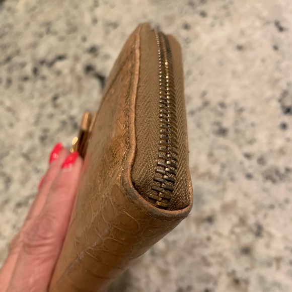 Miu Miu Tan Retired Croc-Embossed Wallet - Picture 10 of 15